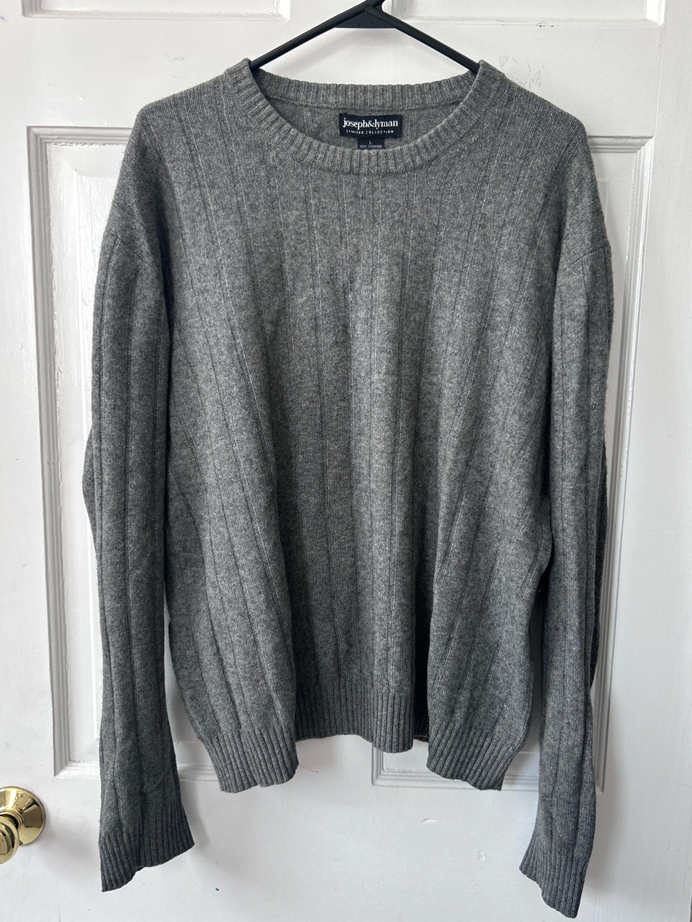 100% CASHMERE SWEATER Joseph & Lyman Limited Collection Sz L - FLAWED